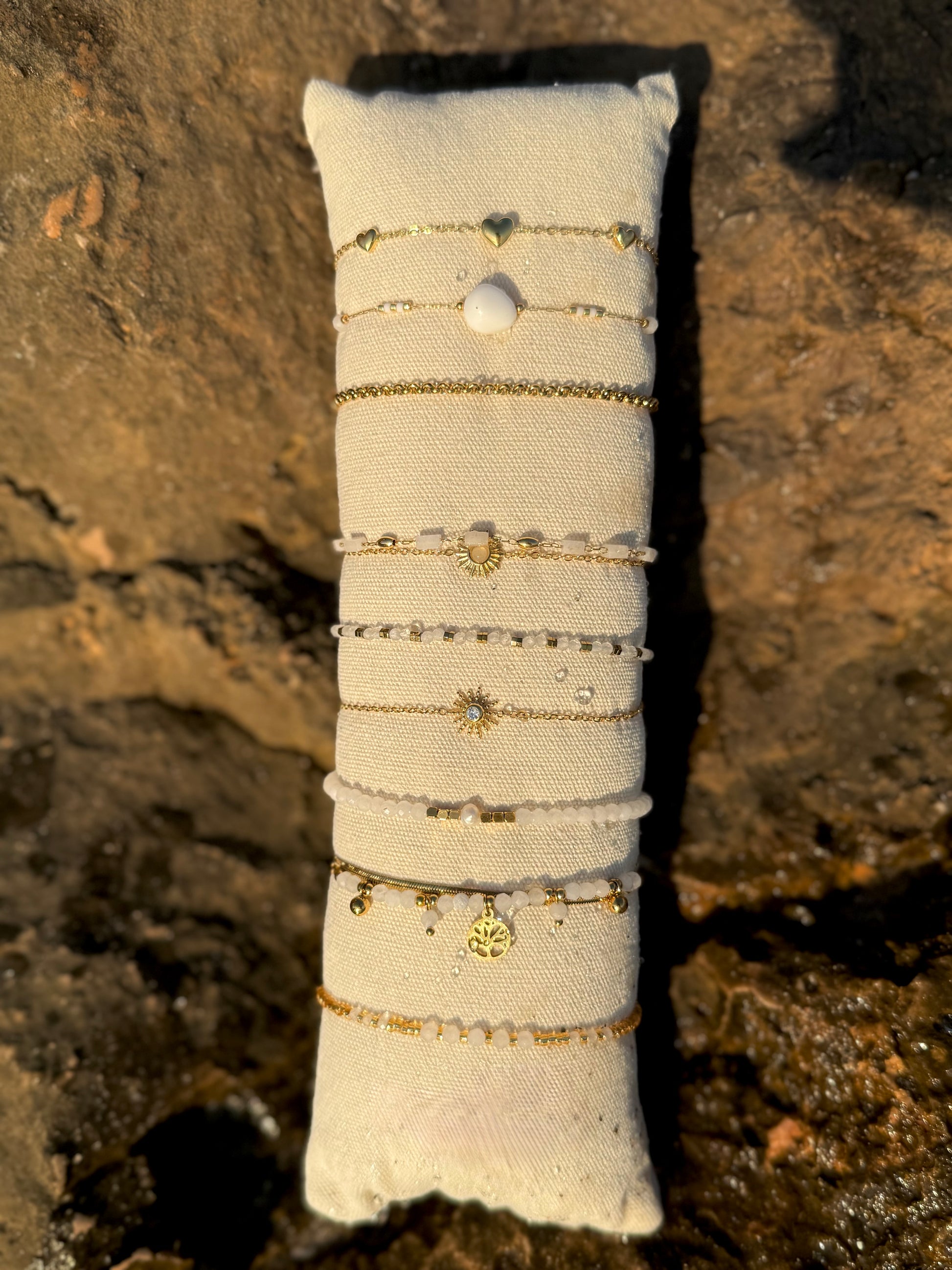 ✨ Collection de bracelets dorés & perlés